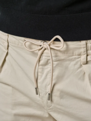 PROFUOMO Beige shorts